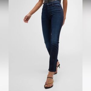 MOTHER "The Mid-Rise Dazzler" jeans in stretch denim  Size 31   NWOT